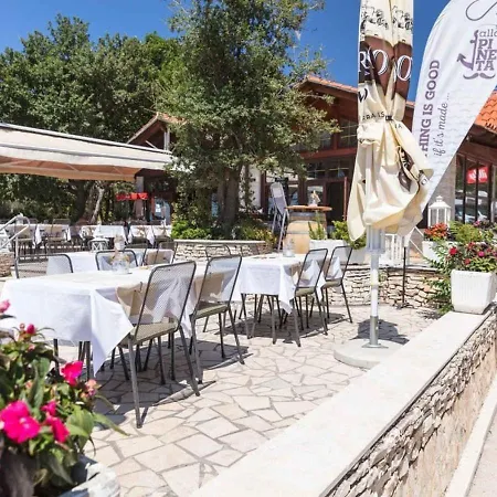 Campsite Bi-village - Eurocamp I Homair
